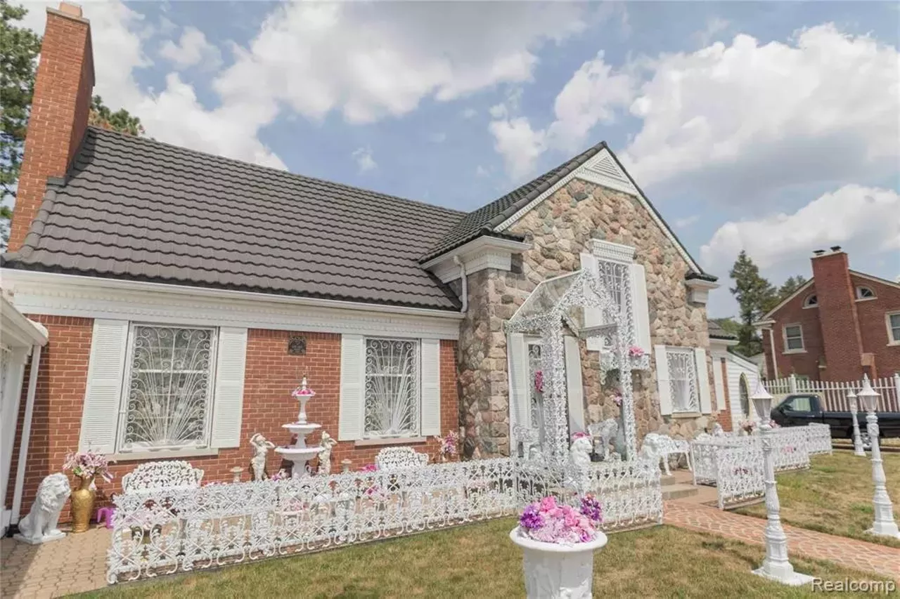 Image: Detroit's most extra house is back on the market [PHOTOS]