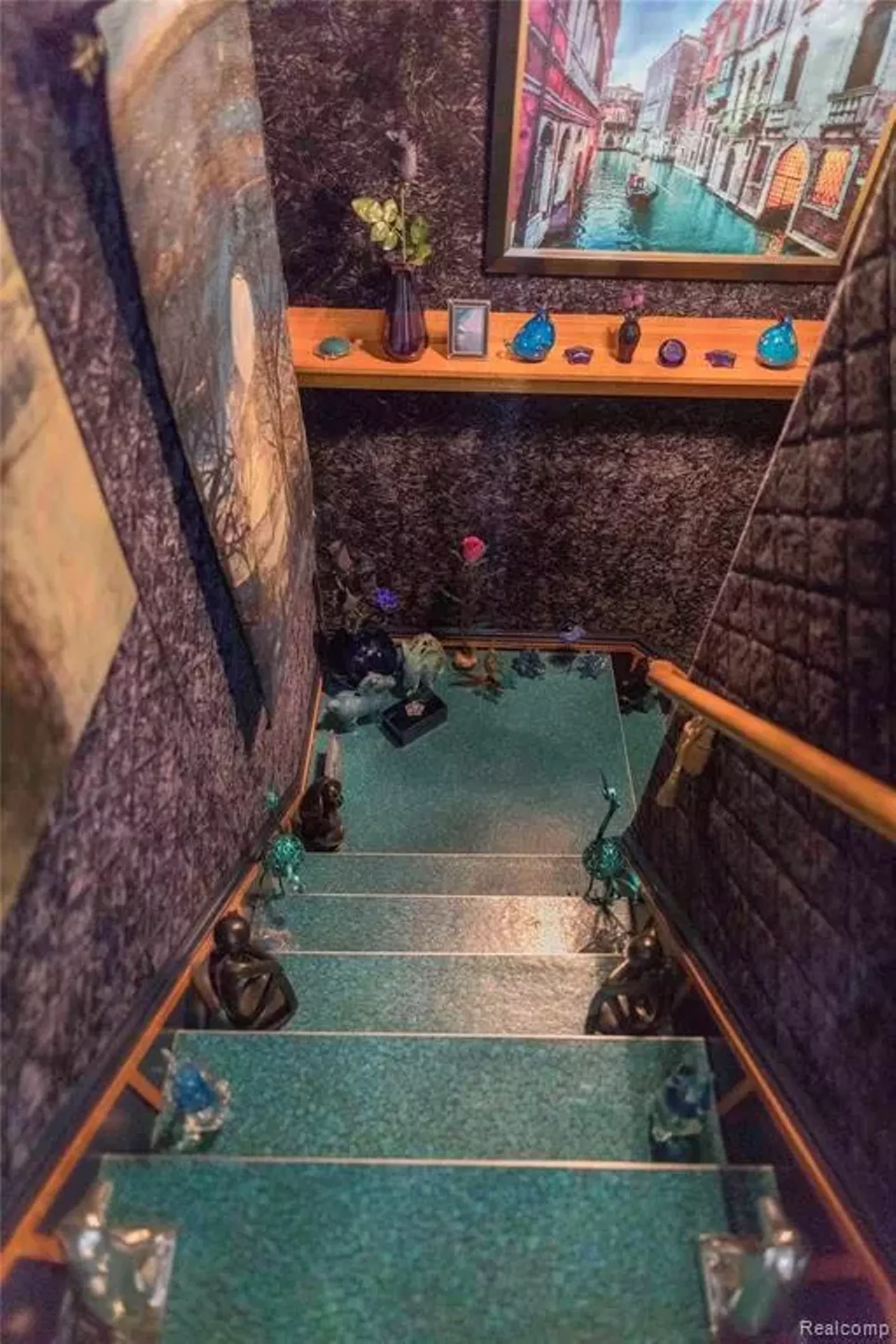 Image: Detroit's most extra house is back on the market [PHOTOS]